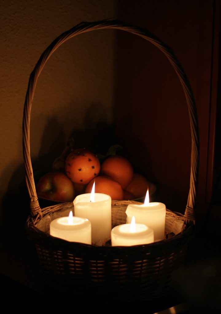 An alternative adventskrans (advent wreath) with its four candles.